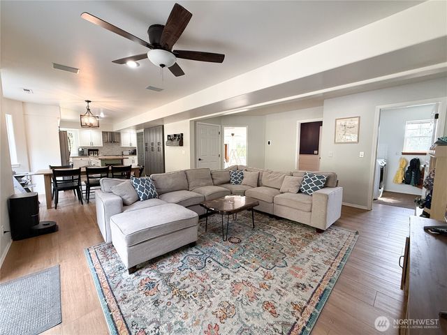 6 VALLEY VIEW PARK Drive, Omak, WA 98841