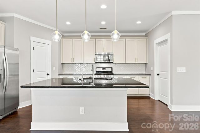 2104 Woodward Avenue, Charlotte, NC 28206