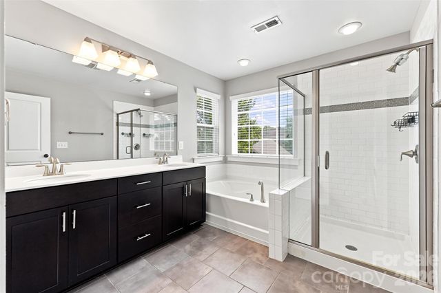2104 Woodward Avenue, Charlotte, NC 28206