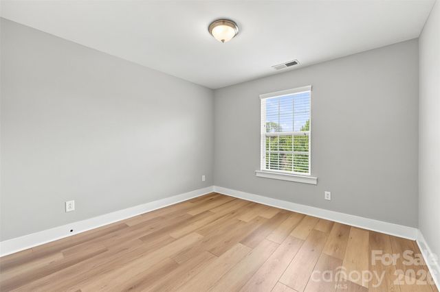 2104 Woodward Avenue, Charlotte, NC 28206