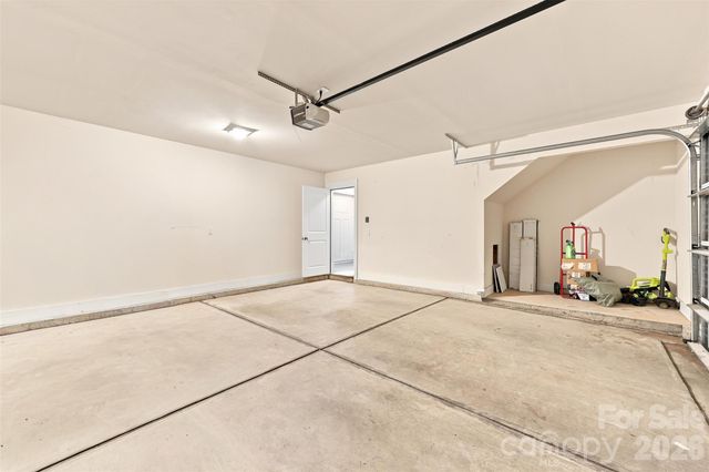 2104 Woodward Avenue, Charlotte, NC 28206