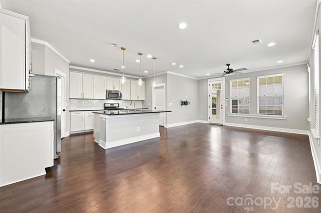 2104 Woodward Avenue, Charlotte, NC 28206