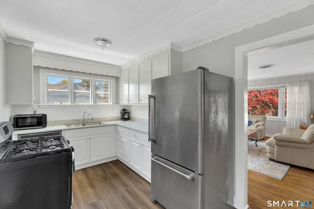 29 Ridge Road, Groton, CT 06340
