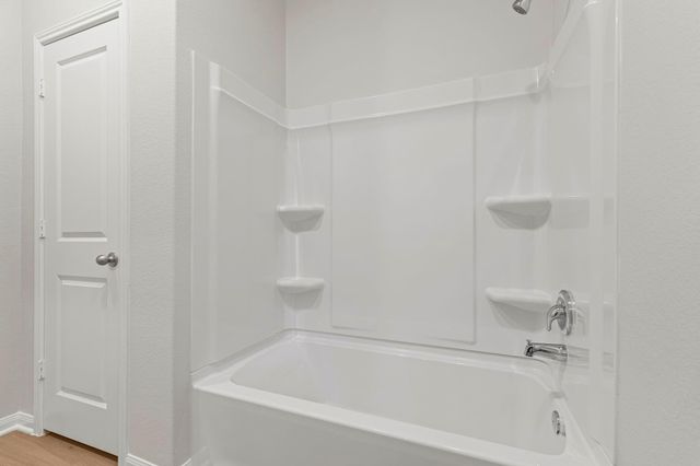 2518 Green Jasper Drive, Iowa Colony, TX 77583