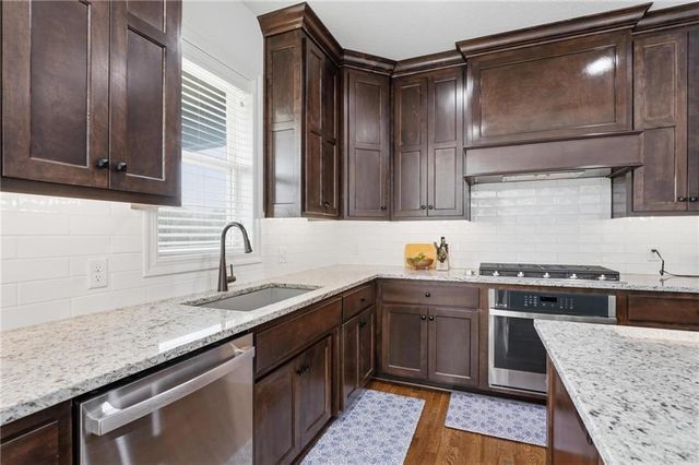 14464 S Haskins Street, Olathe, KS 66062