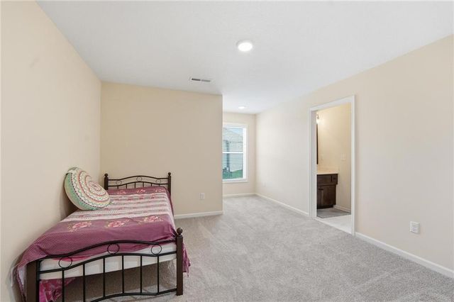 14464 S Haskins Street, Olathe, KS 66062