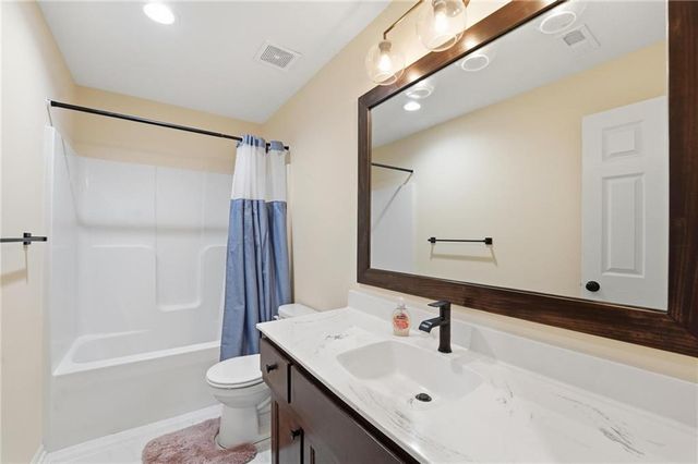 14464 S Haskins Street, Olathe, KS 66062