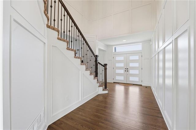 14464 S Haskins Street, Olathe, KS 66062