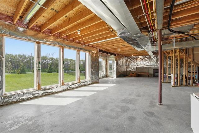 14464 S Haskins Street, Olathe, KS 66062