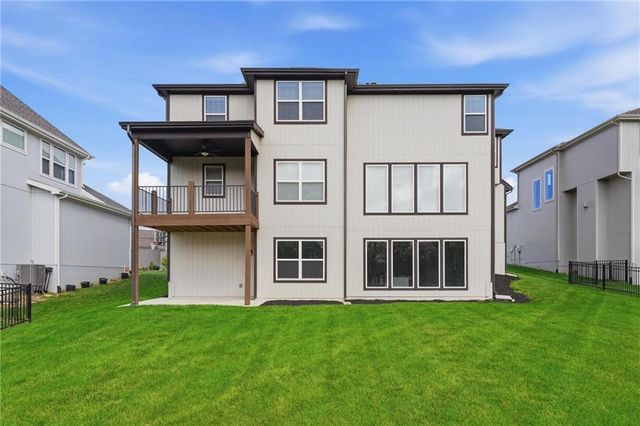 14464 S Haskins Street, Olathe, KS 66062