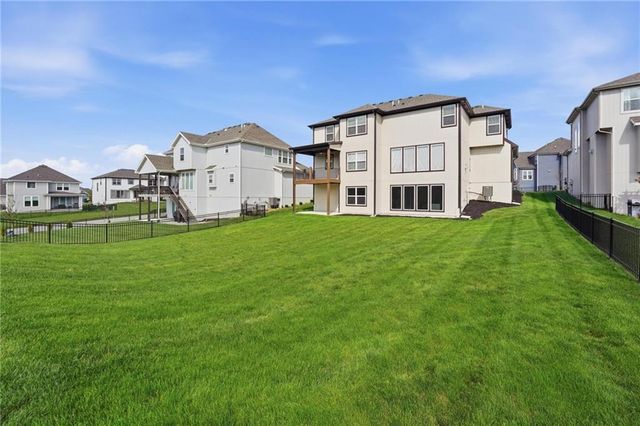 14464 S Haskins Street, Olathe, KS 66062