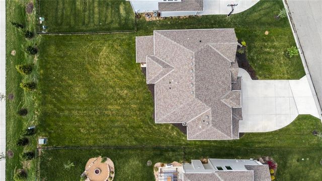 14464 S Haskins Street, Olathe, KS 66062