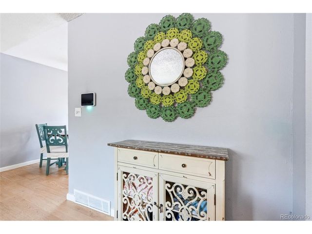 118 S 6th St, La Salle, CO 80645