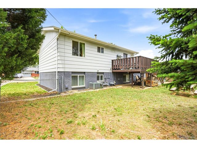 118 S 6th St, La Salle, CO 80645