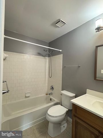 11720 STONEGATE LN, Columbia, MD 21044