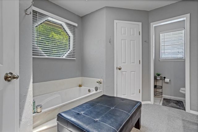 162 Shady Oaks Circle, Sherman, TX 75092