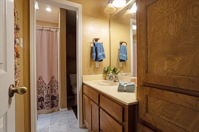 162 Shady Oaks Circle, Sherman, TX 75092