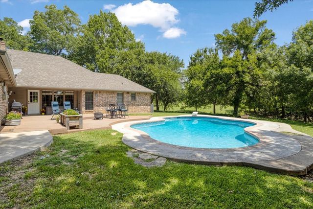 162 Shady Oaks Circle, Sherman, TX 75092