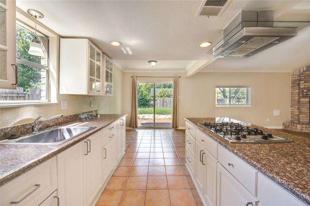 3702 Royal Manor Drive, Houston, TX 77082