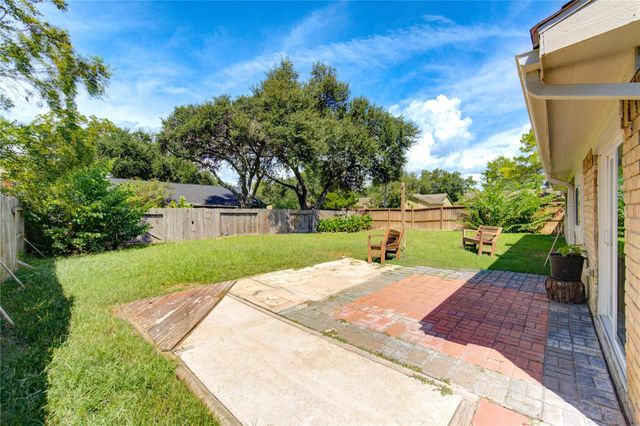 3702 Royal Manor Drive, Houston, TX 77082