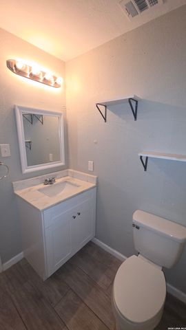 3019 Lakeview, Canyon Lake, TX 78133