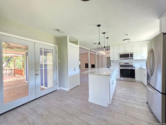 3019 Lakeview, Canyon Lake, TX 78133