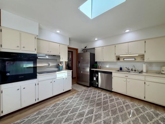 4801 W Peachtree Lane, Muncie, IN 47304