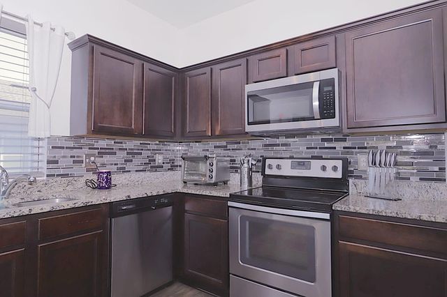 16402 BLOOMING CHERRY DRIVE, Groveland, FL 34736