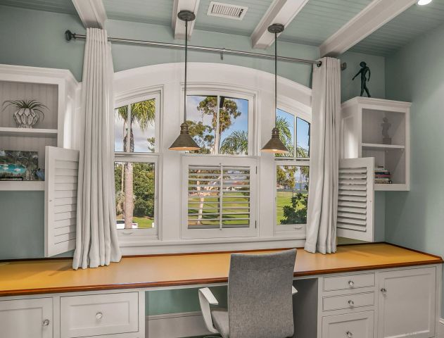 820 Glorietta Blvd, Coronado, CA 92118