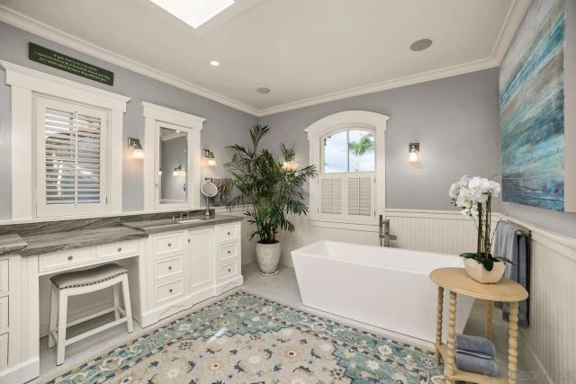 820 Glorietta Blvd, Coronado, CA 92118