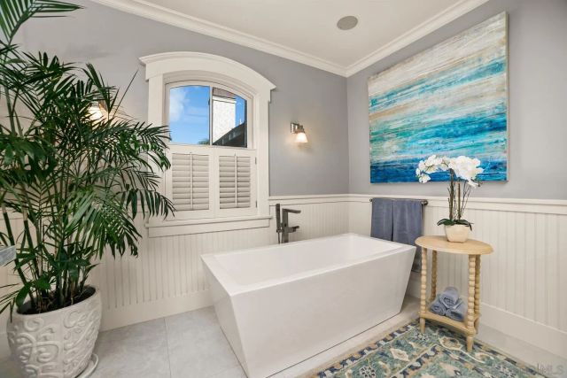 820 Glorietta Blvd, Coronado, CA 92118