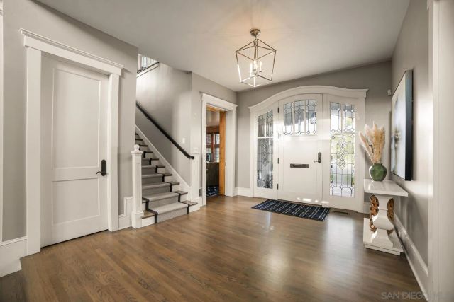 820 Glorietta Blvd, Coronado, CA 92118