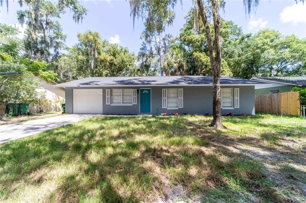 745 E JACKSON AVENUE, Mount Dora, FL 32757