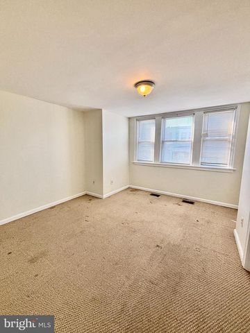 4753 OAKMONT ST, Philadelphia, PA 19136