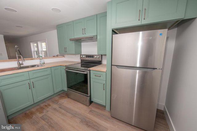 29 HAZELWOOD DR, Elmer, NJ 08318