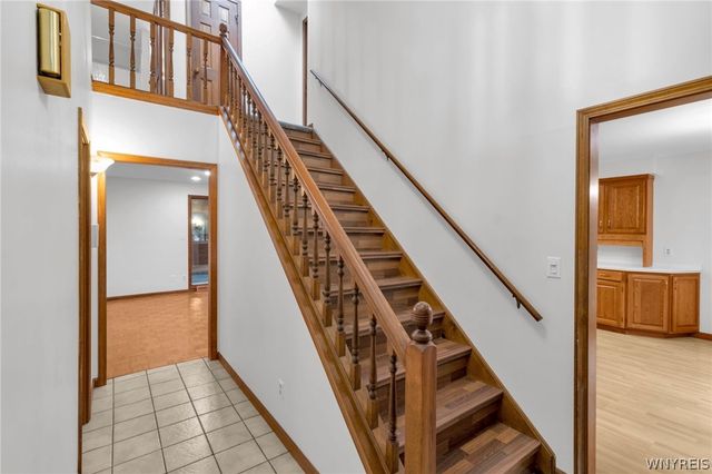 35 High Court, Amherst, NY 14226