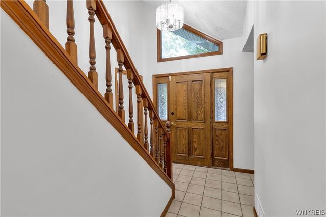 35 High Court, Amherst, NY 14226