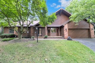 35 High Court, Amherst, NY 14226
