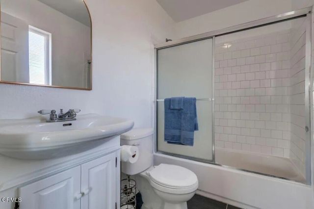 140 E 101st Street, Los Angeles, CA 90003