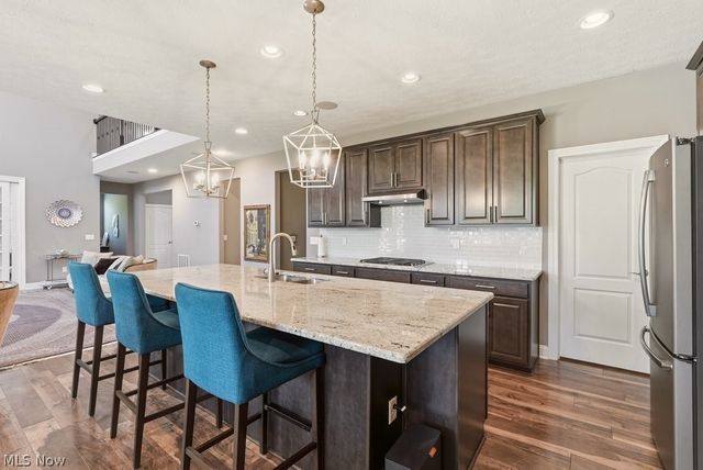 351 Glasgow Drive, Highland Heights, OH 44143
