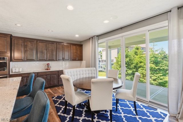 351 Glasgow Drive, Highland Heights, OH 44143