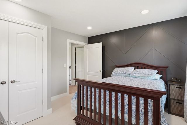351 Glasgow Drive, Highland Heights, OH 44143