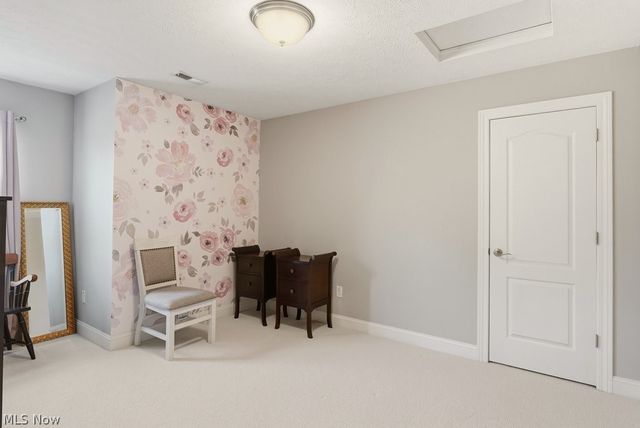 351 Glasgow Drive, Highland Heights, OH 44143