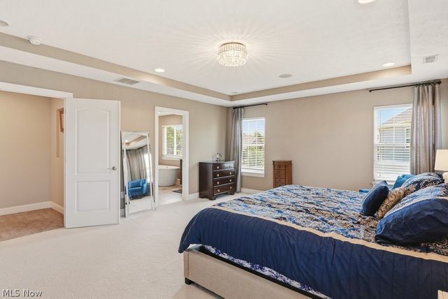 351 Glasgow Drive, Highland Heights, OH 44143