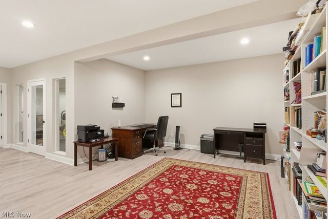 351 Glasgow Drive, Highland Heights, OH 44143