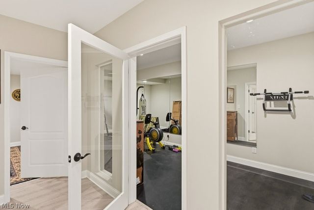 351 Glasgow Drive, Highland Heights, OH 44143