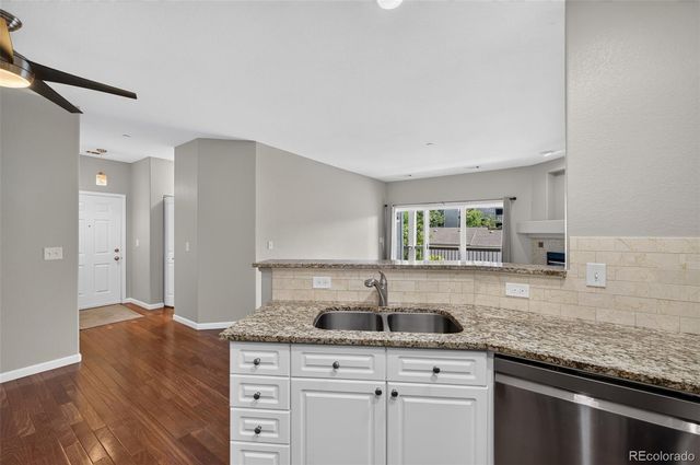 7435 S Alkire Street 203, Littleton, CO 80127