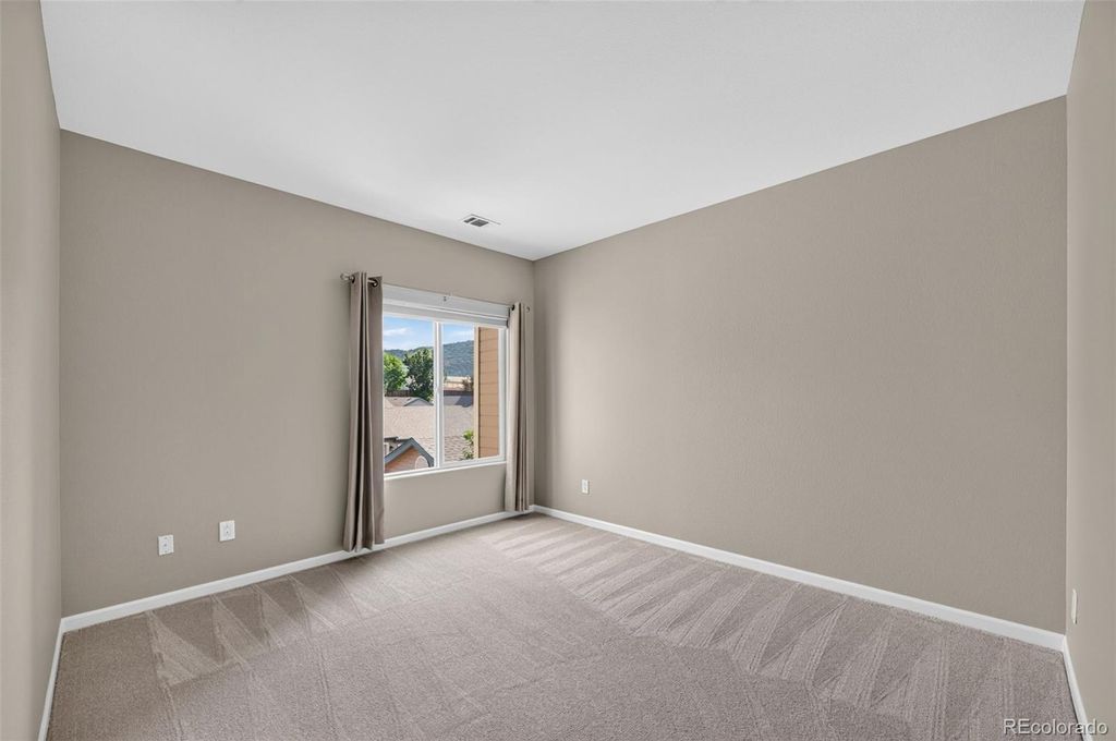 Image 16 of property listing at 7435 S Alkire Street 203, Littleton, CO 80127