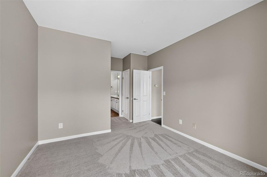 Image 18 of property listing at 7435 S Alkire Street 203, Littleton, CO 80127