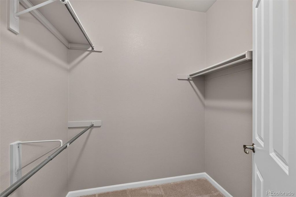 Image 19 of property listing at 7435 S Alkire Street 203, Littleton, CO 80127